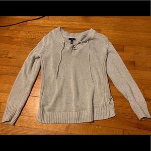 Gap sweater